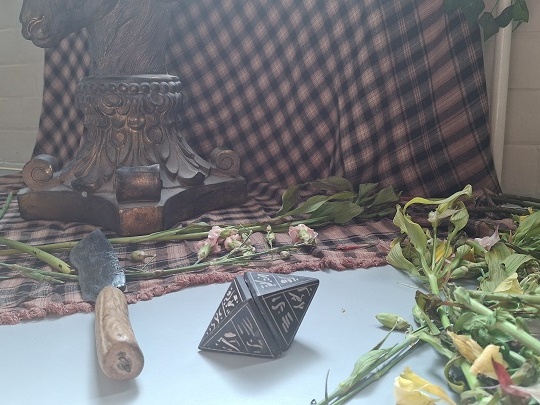 The Mystery of Dipyramidion